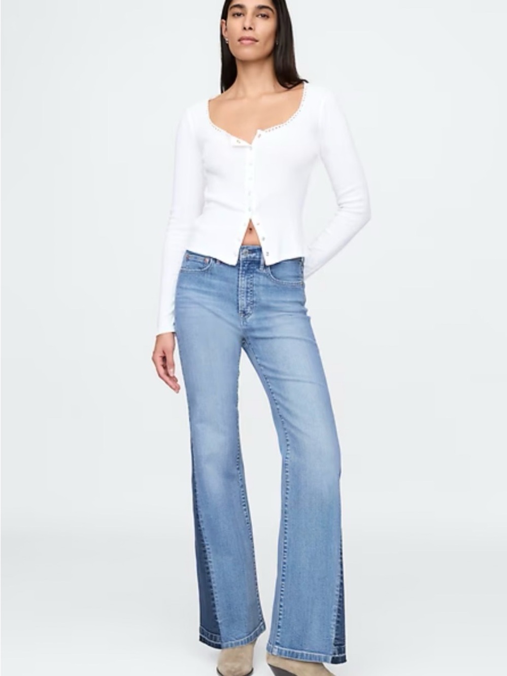 Gap 70’s Flare Light Blue High-Rise Women's Jeans in Light Wash W/ 2-Tone Detail